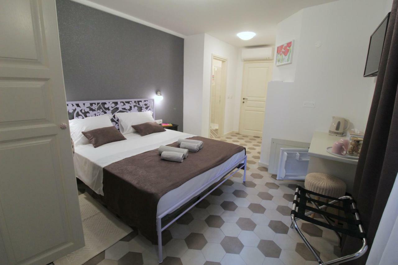 Noemi'S Rooms Rovinj Exterior foto